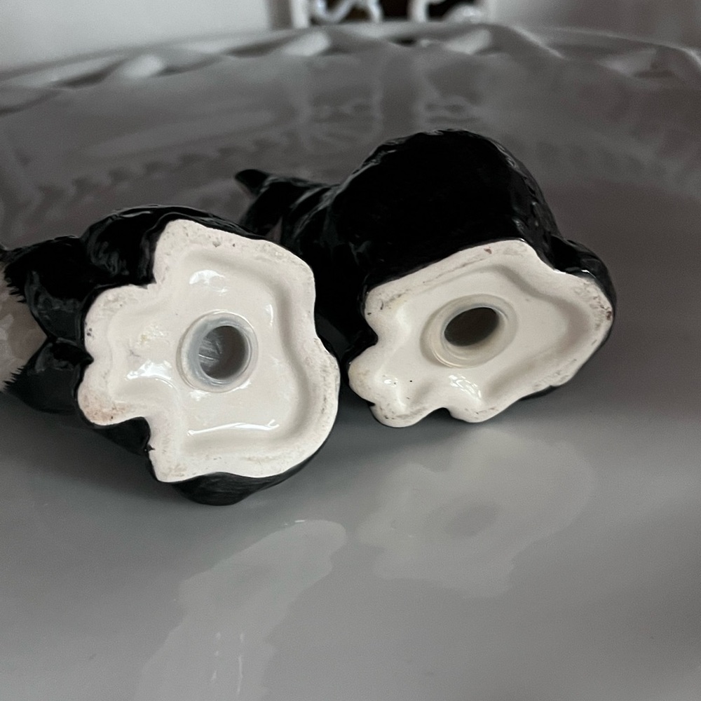 EUC Vintage Pair of Black Cat Magnetic salt and pepper shakers - Picture 9 of 16